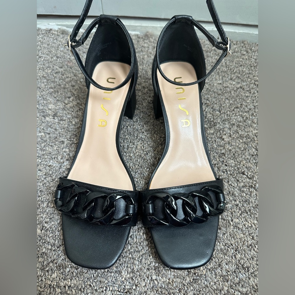 Unisa Black Strappy Heel